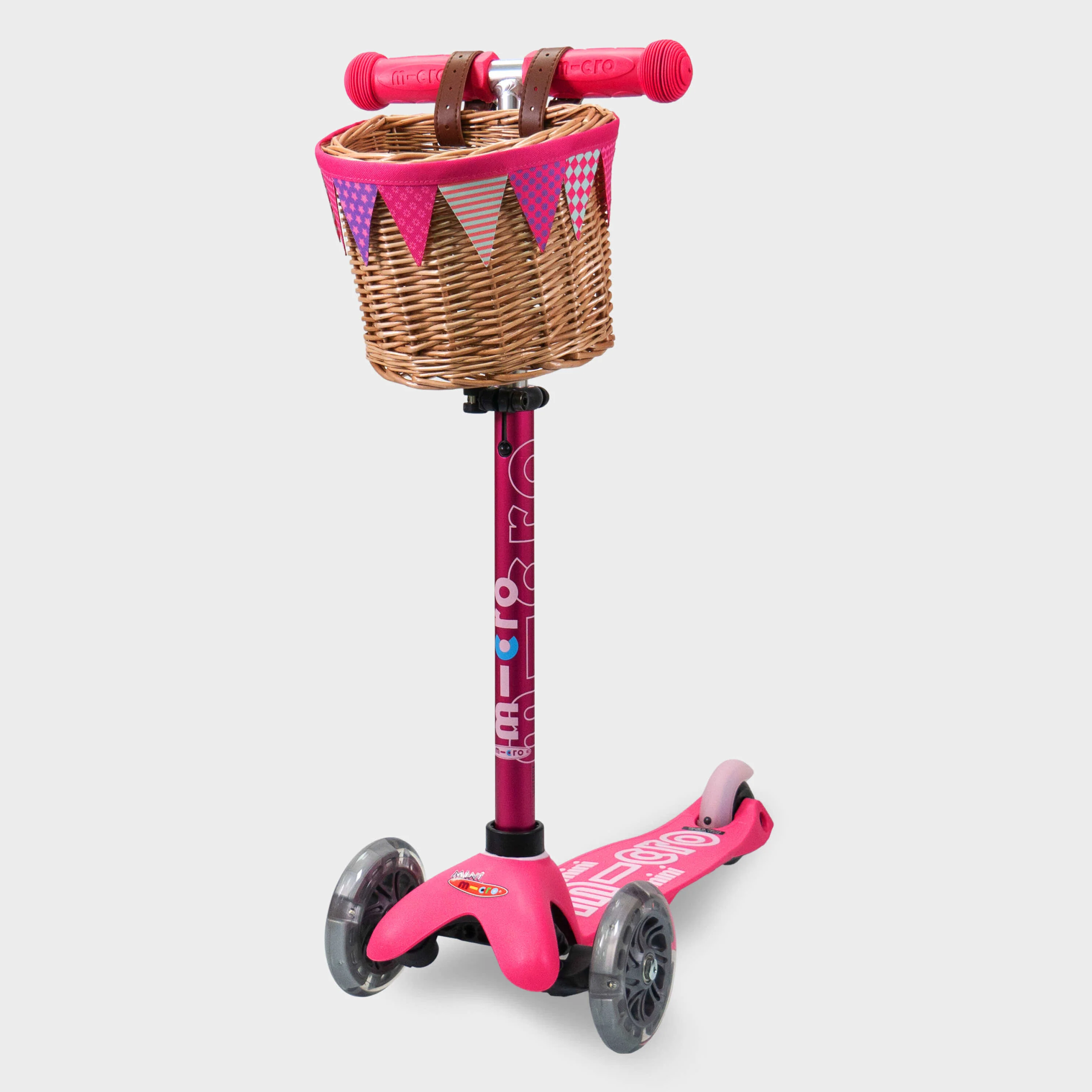 Wicker Basket: Pink - Image 5