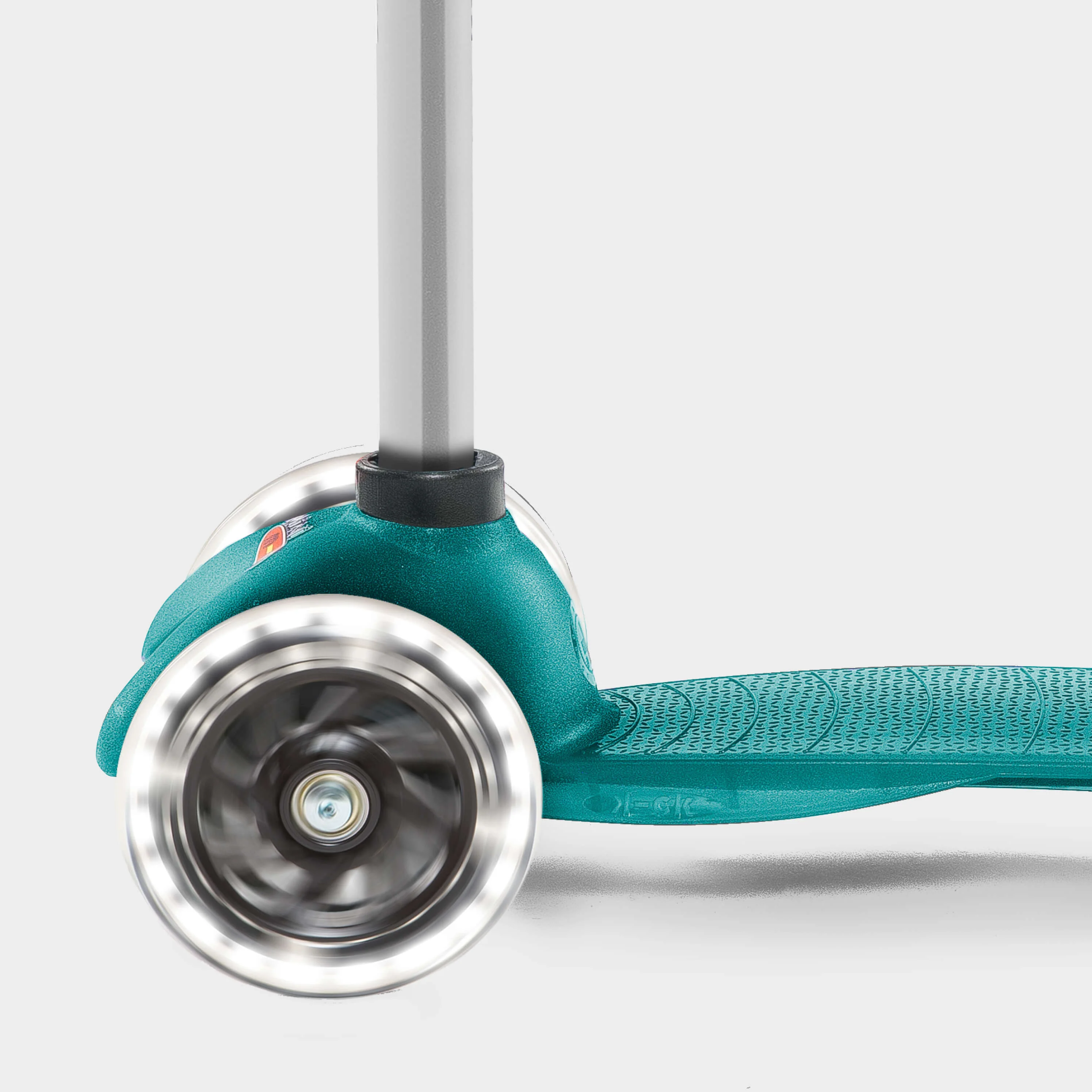 Mini Classic Plus LED: Aqua - Image 4
